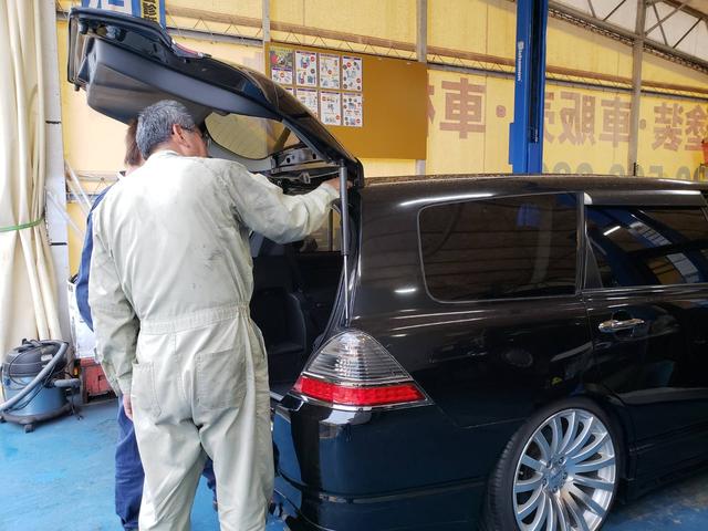 ホンダ　オデッセイ　ハイマウント　ストップランプ　接触不良　：広島市　廿日市市　佐伯区　ブレーキ　制御灯　修理なら株式会社アイズブレイン　イノテック広島テクニカルセンター