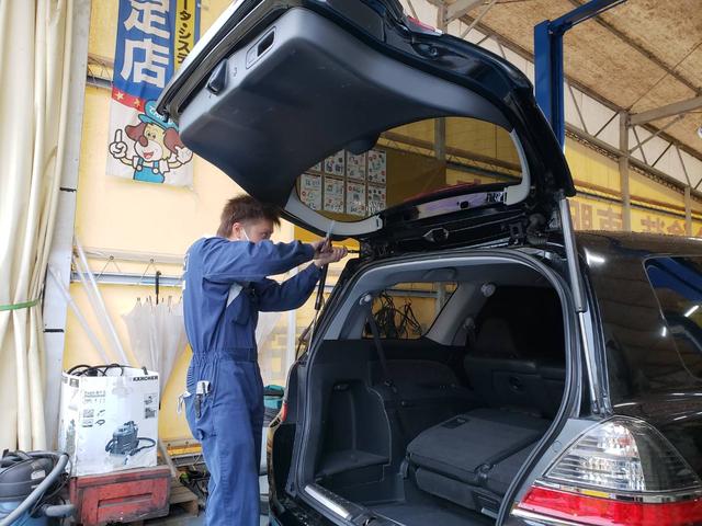 ホンダ　オデッセイ　ハイマウント　ストップランプ　接触不良　：広島市　廿日市市　佐伯区　ブレーキ　制御灯　修理なら株式会社アイズブレイン　イノテック広島テクニカルセンター