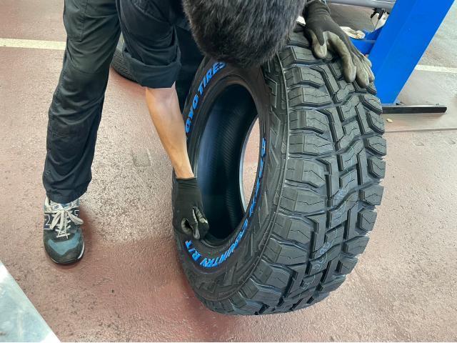 ハイラックス Z GRスポーツ タイヤ交換 TOYO TIRES オープン ハイラックス Z GRスポーツ タイヤ交換 TOYO TIRES オープン