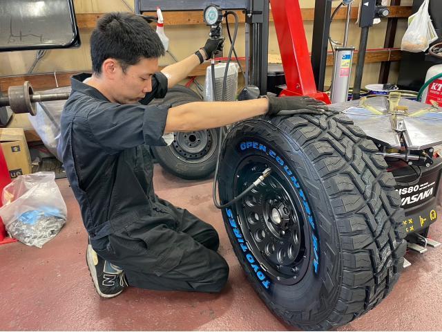 ハイラックス　Z GRスポーツ　タイヤ交換　TOYO　TIRES　オープンカントリー　265/70R17　112/109Q　ホワイトレター　下関市　大和町　山口　北九州