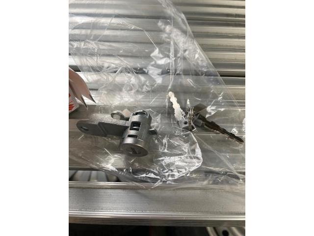 スズキ　ソリオ　スペアキー増設