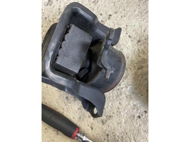 ダイハツ　ムーヴ　エンジン関連修理・整備