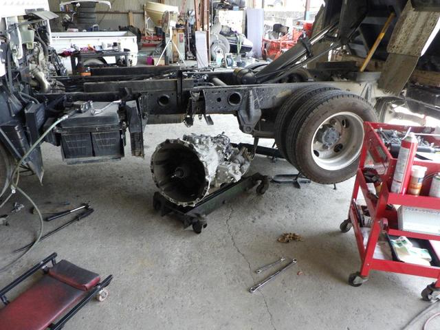 キャンター　平成２４年式　ＦＢＡ－６０　クラッチオーバーホール　岡山県　勝田郡勝央町　奈義町　湯郷　美作市　津山市