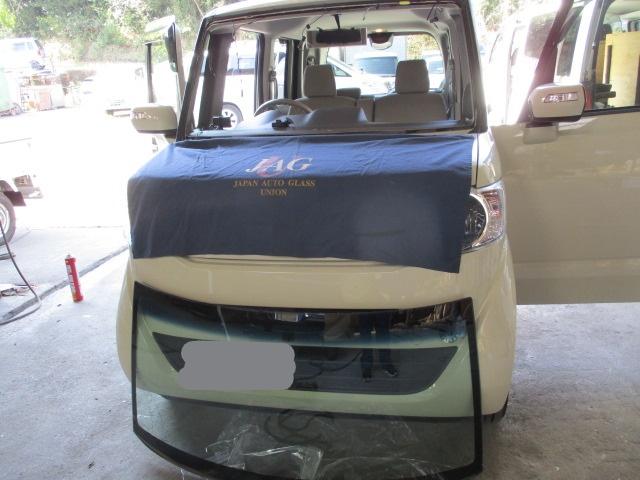 Ｎ－ＢＯＸ　フロントガラス交換　平成２５年式　ＤＢＡ－ＪＦ１　岡山県　勝田郡勝央町　奈義町　湯郷　美作市　津山市