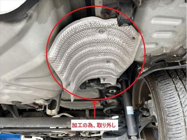 トヨタ H24年式 プリウスα ヒッチメンバー取付け 廿日市・五日市 トヨタ H24年式 プリウスα ヒッチメンバー取付け 廿日市・五日市