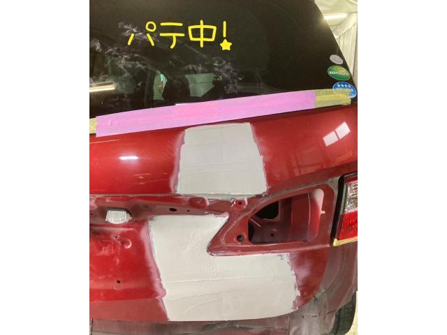 MAZDA プレマシー　バックドア　リアバンパー　板金塗装修理
【広島　安佐北区　安佐南区　安芸高田　可部　三入　亀山　南原　大林　吉田】