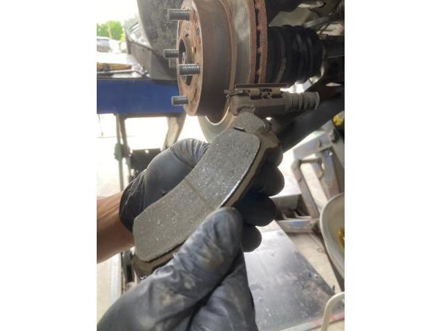 MAZDA フレアワゴン
ブレーキパッド交換作業
【広島　安佐北区　安佐南区　安芸高田　可部　高陽　八木　緑井　吉田　三入　大林】