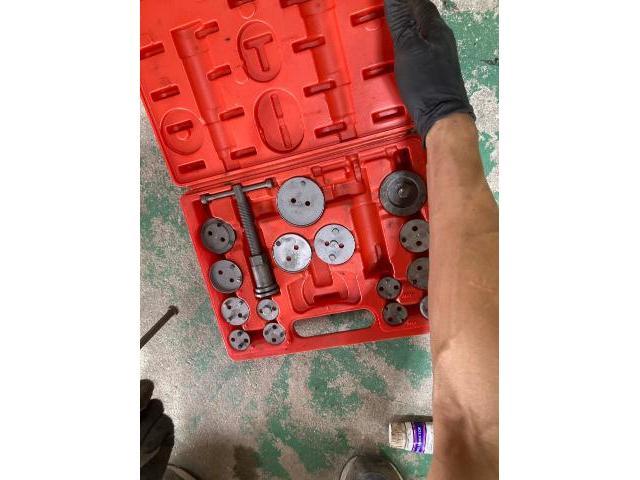 MAZDA フレアワゴン
ブレーキパッド交換作業
【広島　安佐北区　安佐南区　安芸高田　可部　高陽　八木　緑井　吉田　三入　大林】