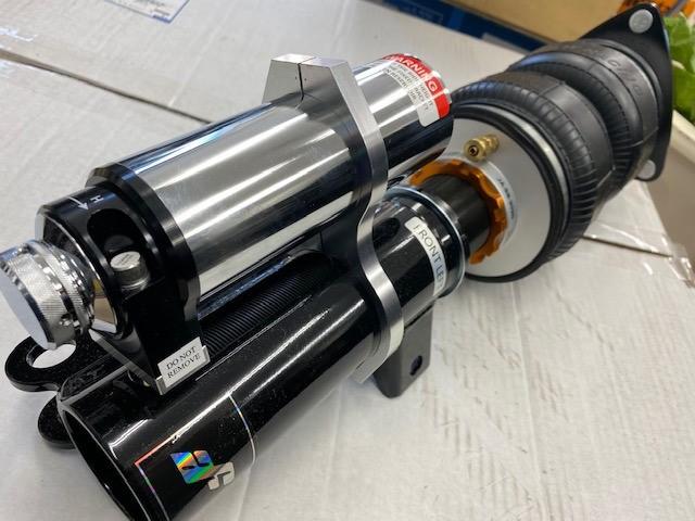 リザーブタンク付きエアサス ダイヤモンドキット　入荷！【山口県　周南市　タイヤ・ホイール・ナビ・ドライブレコーダー等のパーツ取付・販売をしております！愛車のカスタムや修理等も大歓迎受付中！お気軽に　エスエスクルー　へお問合わせ下さい！】