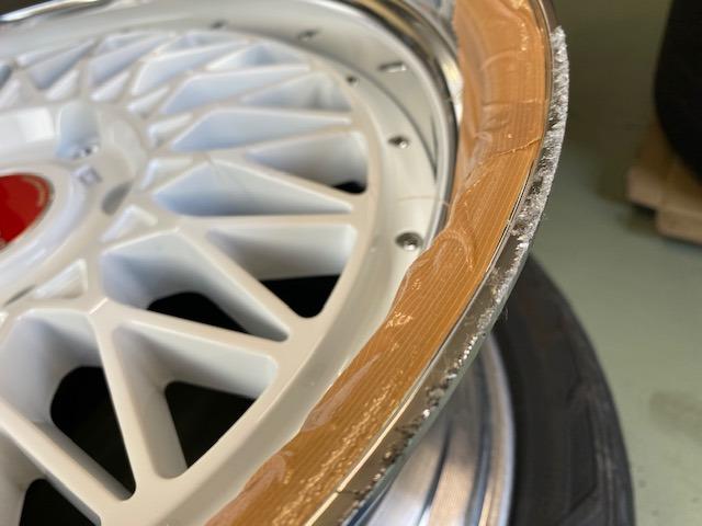 ホイール　リム修理！【山口県　周南市　タイヤ・ホイール・ナビ・ドライブレコーダー等のパーツ取付・販売をしております！愛車のカスタムや修理等も大歓迎受付中！お気軽に　エスエスクルー　へお問合わせ下さい！】