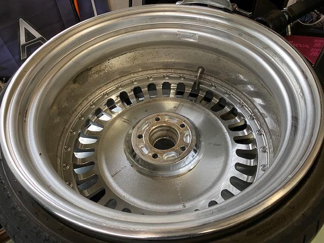 トヨタ　クラウン　ホイール洗浄　タイヤ交換【山口県　周南市　タイヤ・ホイール・ナビ・ドライブレコーダー等のパーツ取付・販売をしております！愛車のカスタムや修理等も大歓迎受付中！お気軽に　エスエスクルー　へお問合わせ下さい！】