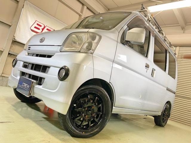 ダイハツ　ハイゼットカーゴ　ドアノブ交換【山口県　周南市　タイヤ・ホイール・ナビ・ドライブレコーダー等のパーツ取付・販売をしております！愛車のカスタムや修理等も大歓迎受付中！お気軽に　エスエスクルー　へお問合わせ下さい！】