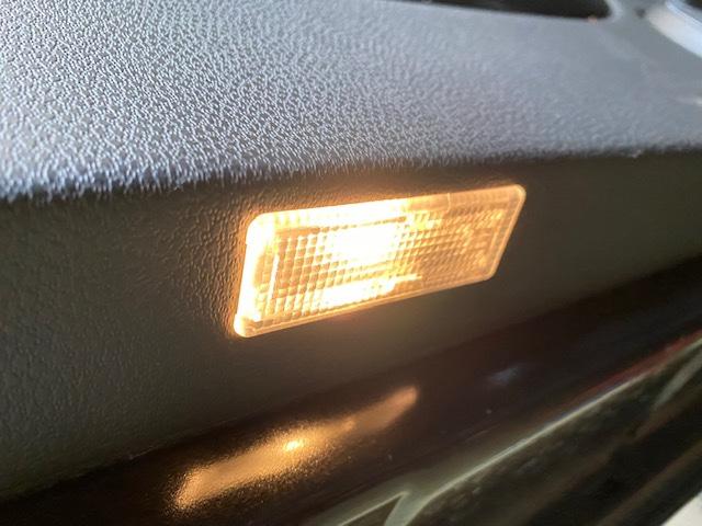 ＭＩＮＩ Ｒ５６ＪＣＷ　ミラーカバー　取付・・・着々と！！【山口県　周南市　タイヤ・ホイール・ナビ・ドライブレコーダー等のパーツ取付・販売をしております！愛車のカスタムや修理等も大歓迎受付中！お気軽に　エスエスクルー　へお問合わせ下さい！】