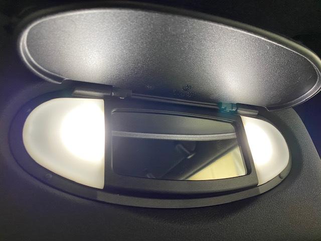 ＭＩＮＩ Ｒ５６ＪＣＷ　ミラーカバー　取付・・・着々と！！【山口県　周南市　タイヤ・ホイール・ナビ・ドライブレコーダー等のパーツ取付・販売をしております！愛車のカスタムや修理等も大歓迎受付中！お気軽に　エスエスクルー　へお問合わせ下さい！】