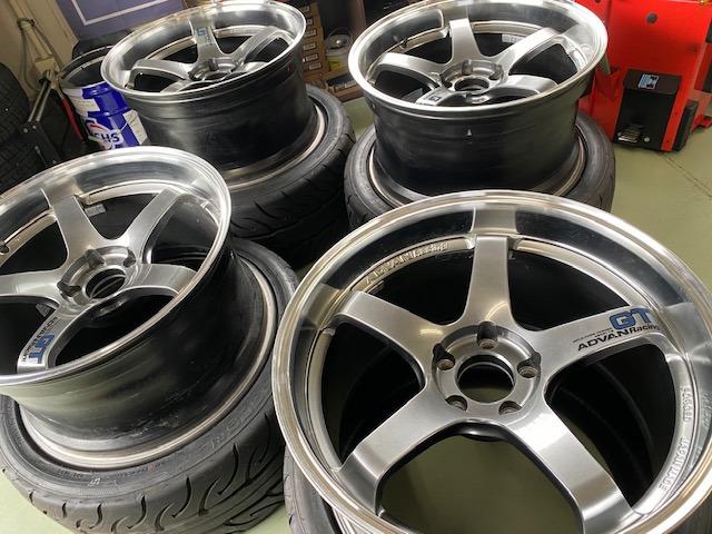 ホンダ　オデッセイ　タイヤ交換！！【山口県　周南市　タイヤ・ホイール・ナビ・ドライブレコーダー等のパーツ取付・販売をしております！愛車のカスタムや修理等も大歓迎受付中！お気軽に　エスエスクルー　へお問合わせ下さい！】