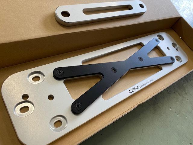 MINI　Ｆ５５クーパーＳ　ステアリング　交換！！【山口県　周南市　タイヤ・ホイール・ナビ・ドライブレコーダー等のパーツ取付・販売をしております！愛車のカスタムや修理等も大歓迎受付中！お気軽に　エスエスクルー　へお問合わせ下さい！】