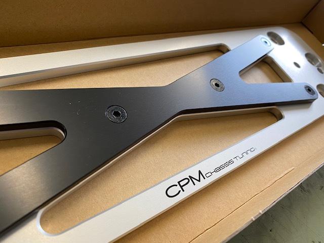 MINI　Ｆ５５クーパーＳ　ステアリング　交換！！【山口県　周南市　タイヤ・ホイール・ナビ・ドライブレコーダー等のパーツ取付・販売をしております！愛車のカスタムや修理等も大歓迎受付中！お気軽に　エスエスクルー　へお問合わせ下さい！】