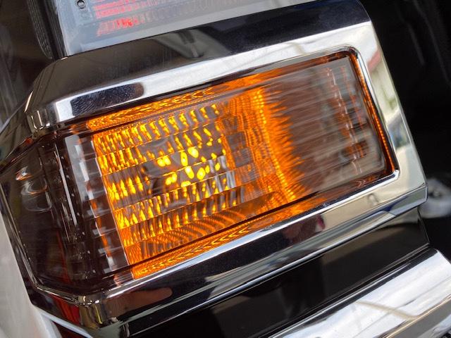 トヨタ　エスクァイア　タイヤ交換【山口県　周南市　タイヤ・ホイール・ナビ・ドライブレコーダー等のパーツ取付・販売をしております！愛車のカスタムや修理等も大歓迎受付中！お気軽に　エスエスクルー　へお問合わせ下さい！】