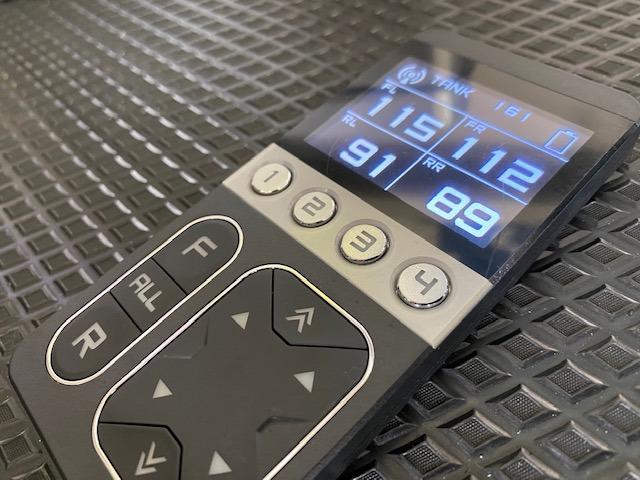 エアフォース！【山口県　周南市　タイヤ・ホイール・ナビ・ドライブレコーダー等のパーツ取付・販売をしております！愛車のカスタムや修理等も大歓迎受付中！お気軽に　エスエスクルー　へお問合わせ下さい！】