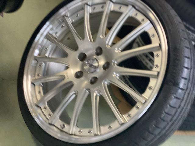 タイヤ交換！【山口県　周南市　タイヤ・ホイール・ナビ・ドライブレコーダー等のパーツ取付・販売をしております！愛車のカスタムや修理等も大歓迎受付中！お気軽に　エスエスクルー　へお問合わせ下さい！】