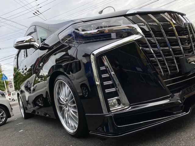 トヨタ　アルファード　フロントスポイラー　取付【山口県　周南市　タイヤ・ホイール・ナビ・ドライブレコーダー等のパーツ取付・販売をしております！愛車のカスタムや修理等も大歓迎受付中！お気軽に　エスエスクルー　へお問合わせ下さい！】