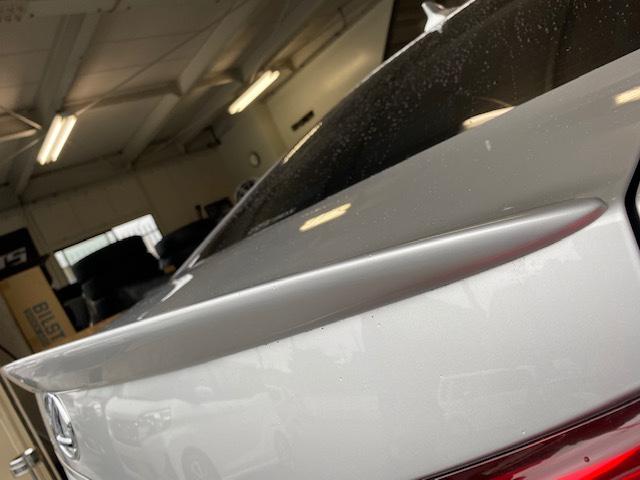 レクサス　ＩＳ２５０　トランクスポイラー　取付【山口県　周南市　タイヤ・ホイール・ナビ・ドライブレコーダー等のパーツ取付・販売をしております！愛車のカスタムや修理等も大歓迎受付中！お気軽に　エスエスクルー　へお問合わせ下さい！】