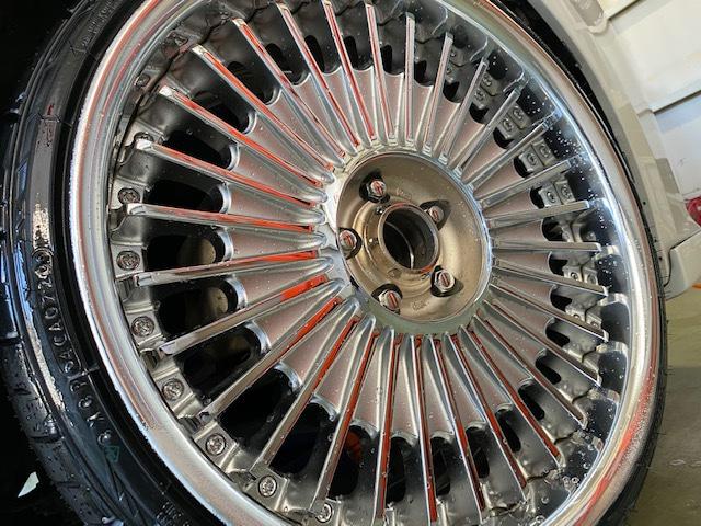 トヨタ　クラウン　タイヤ　交換【山口県　周南市　タイヤ・ホイール・ナビ・ドライブレコーダー等のパーツ取付・販売をしております！愛車のカスタムや修理等も大歓迎受付中！お気軽に　エスエスクルー　へお問合わせ下さい！】