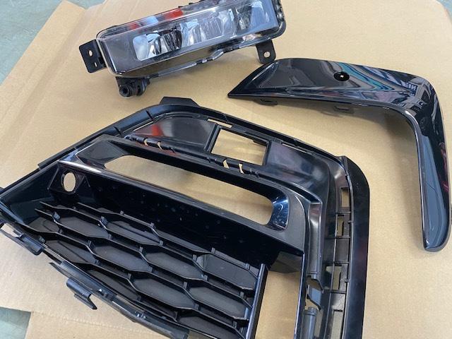 いじくり【山口県　周南市　タイヤ・ホイール・ナビ・ドライブレコーダー等のパーツ取付・販売をしております！愛車のカスタムや修理等も大歓迎受付中！お気軽に　エスエスクルー　へお問合わせ下さい！】