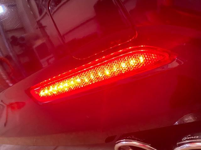 トヨタ　アルファード　リアバンパ―ＬＥＤリフレクター　取付【山口県　周南市　タイヤ・ホイール・ナビ・ドライブレコーダー等のパーツ取付・販売をしております！愛車のカスタムや修理等も大歓迎受付中！お気軽に　エスエスクルー　へお問合わせ下さい！】