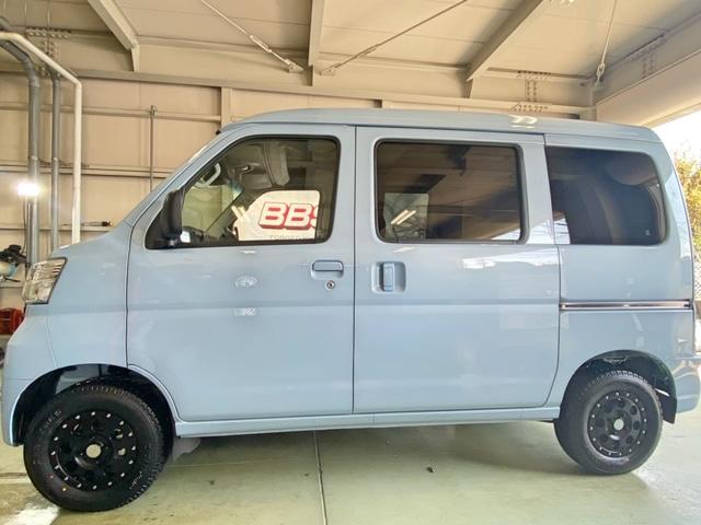 アゲ系　ハイゼットカーゴ【山口県　周南市　タイヤ・ホイール・ナビ・ドライブレコーダー等のパーツ取付・販売をしております！愛車のカスタムや修理等も大歓迎受付中！お気軽に　エスエスクルー　へお問合わせ下さい！】