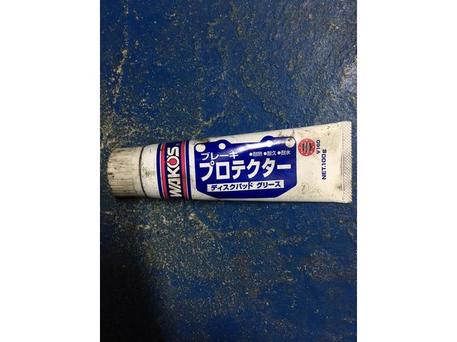 ブレーキパッド交換　タイタン（SYF6T） 修理