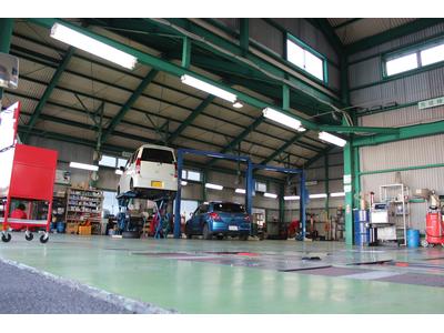 民間車検場を完備！