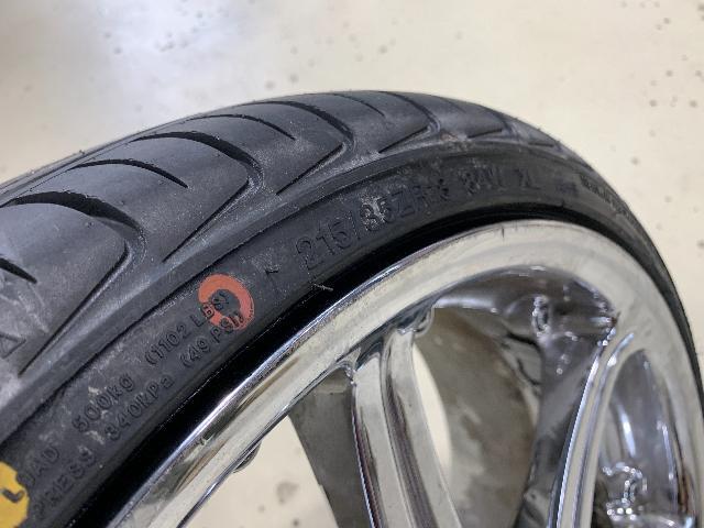 トヨタ アクア 205/40R18から215/35R18にタイヤ組み替え｜グーネットピット