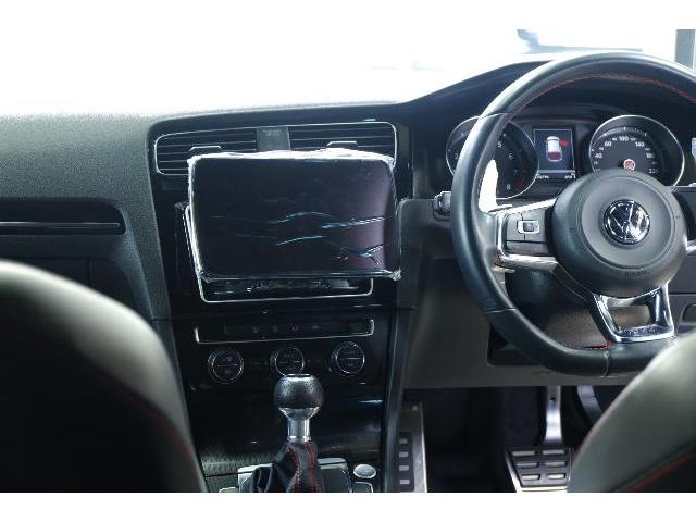 フォルクスワーゲン　ゴルフ７GTI  9インチナビ&スピーカー交換　音響調整
