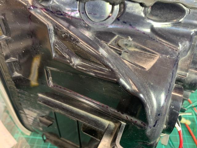 50プリウス  他社様加工テールライト修理