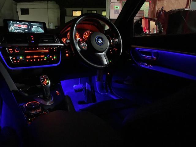BMW 320i F30  純正アンビエントライトLED打ち替え　光量アップ