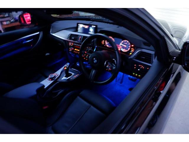 BMW320i  アンビエントライト　LED光量アップ・カラー変更