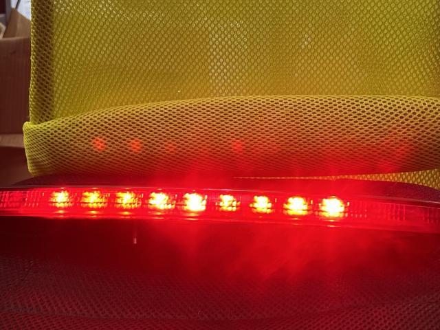 NDロードスター ハイマウントストップランプ LED球切れ修理