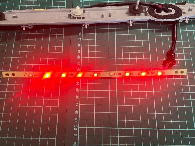 NDロードスター ハイマウントストップランプ LED球切れ修理