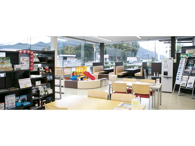 Honda Cars 山口 朝田店(2枚目)