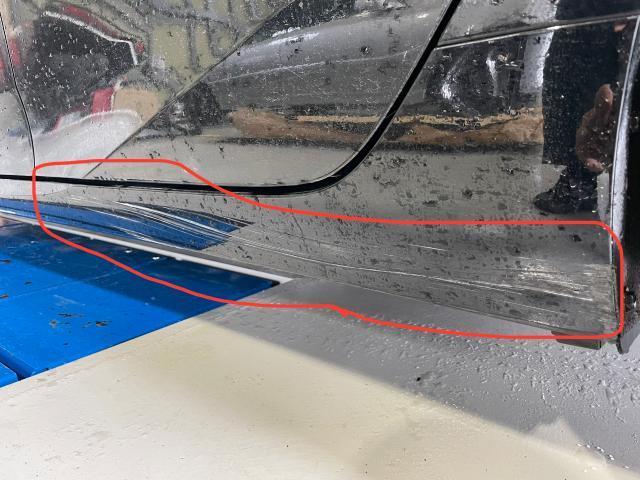 トヨタ　プリウス　サイドステップ　交換　事故修理　ZVW51   米子　淀江