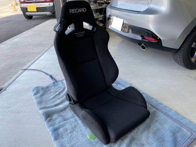 マツダ3ファストバック　シート交換　RECARO　バケットシート　SR-7 　カスタム　フォーカス　米子　淀江