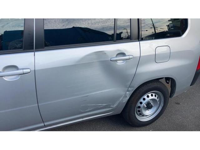 トヨタ　プロボックス　リアドア中古交換　フロントドア小傷板金　リアクウォーター板金
左側面塗装　広島市　安佐北区　安佐町　可部　飯室　鈴張　千代田