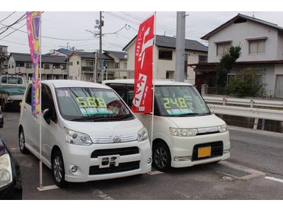 良質な中古車も展示中です！