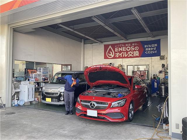 当店は中国運輸局　認証工場となっております。お車の車検・整備の事なら何でもお任せください！！