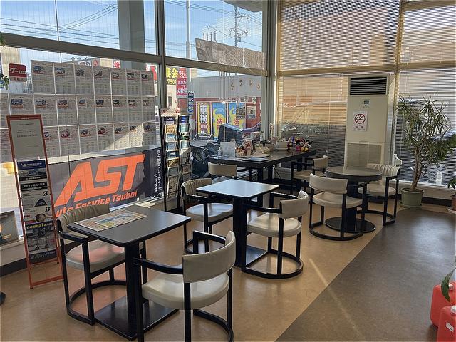 作業をお持ちの間はのんびりお待ち下さいね！お預かりする場合は代車のご用意もＯＫです！！