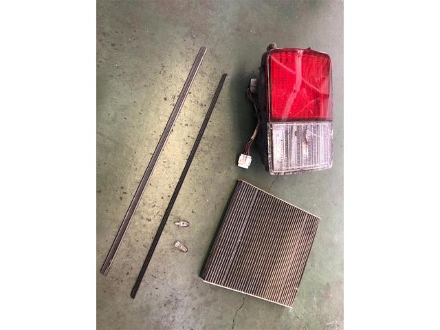 パンクからのタイヤ交換とスズキ　エブリィ　車検　整備【岡山県　岡山市南区で持込でのタイヤ交換・ドライブレコーダー・ナビ等のパーツ取付・コーティング施工・車検・修理の事なら”オートサービス坪井石油”へ！】