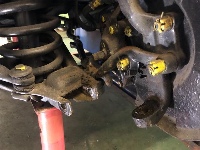 トヨペット　コロナ　１６００Ｓ　足回り　修理【岡山県　岡山市南区で持込でのタイヤ交換・ドライブレコーダー・ナビ等のパーツ取付・コーティング施工・車検・修理の事なら”オートサービス坪井石油”へ！】