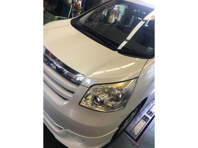 トヨタ　ノア　ガラス　飛び石　傷　ヒビ　修理【岡山県　岡山市南区で持込でのタイヤ交換・ドライブレコーダー・ナビ等のパーツ取付・コーティング施工・車検・修理の事なら”オートサービス坪井石油”へ！】