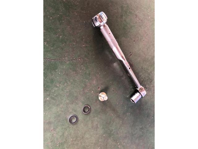 トヨタ　アルファード　エンジンオイル交換【岡山県　岡山市南区で持込でのタイヤ交換・ドライブレコーダー・ナビ等のパーツ取付・コーティング施工・車検・修理の事なら”オートサービス坪井石油”へ！】